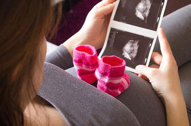 Menentukan Jantina Bayi: Mitos dan Ujian Perubatan