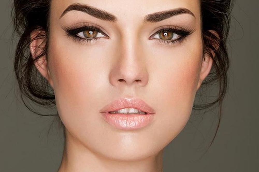 Bagaimana Mencerahkan Kulit Secara Semula Jadi