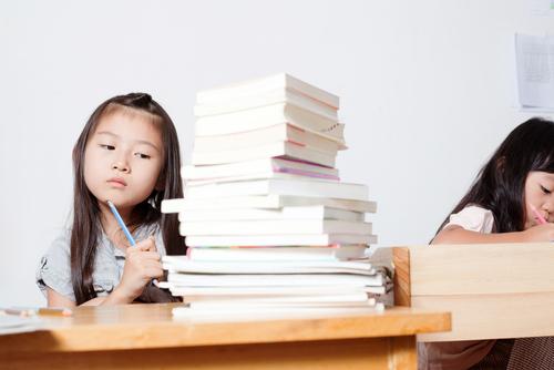 Membantu Anak Anda Menangani Stres