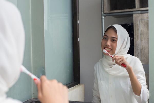 mulut berbau sewaktu berpuasa 