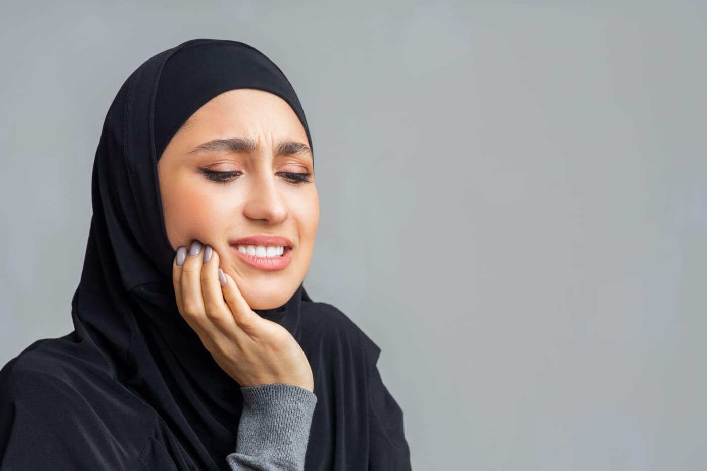 Sakit Gigi Ketika Puasa? Ini Cara Selamat & Berkesan Untuk Legakannya