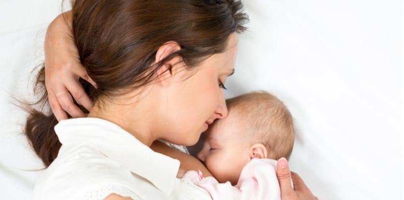 perkembangan bayi 2 bulan