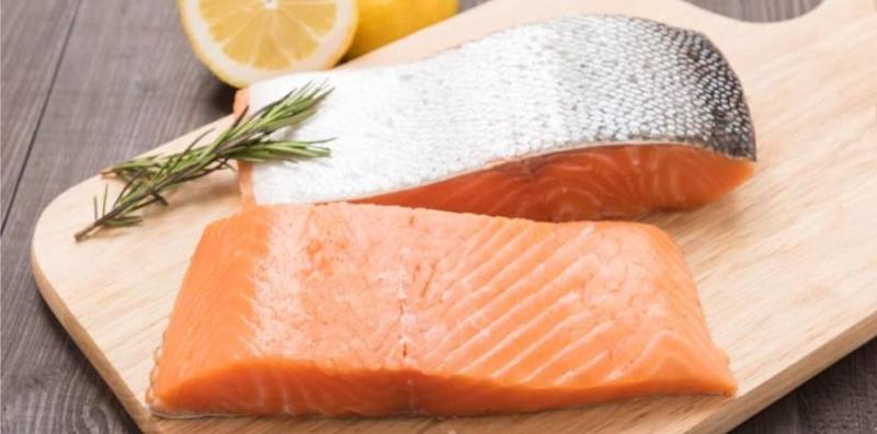 Sihatkan Jantung Anda Hanya Dengan 3 Jenis Makanan Ini! Salmon Salah Satu?