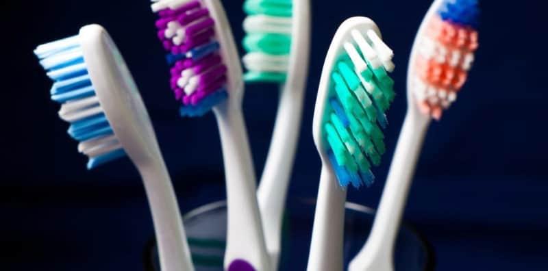 Jangan Main Letak Aje Berus Gigi Merata-Rata, Ketahui Cara Penjagaan Yang Betul Di Sini!