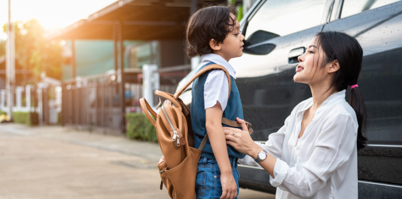 Ini Tanda-tanda Anda Perlu Tukar Pengasuh Dengan Segera!