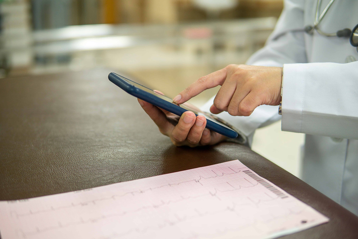 Aplikasi Telefon Pintar Mempunyai Ketepatan Hampir dengan ECG dalam Mengesan Serangan Jantung