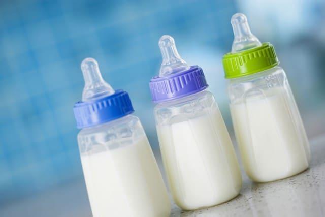 Susu Formula Bayi: Apa yang Anda Perlu Tahu?