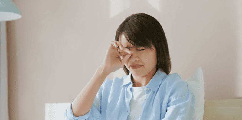 Suka Gosok Mata Dengan Kuat? Jangan Ambil Mudah, Ini Risiko Anda Perlu Tahu!