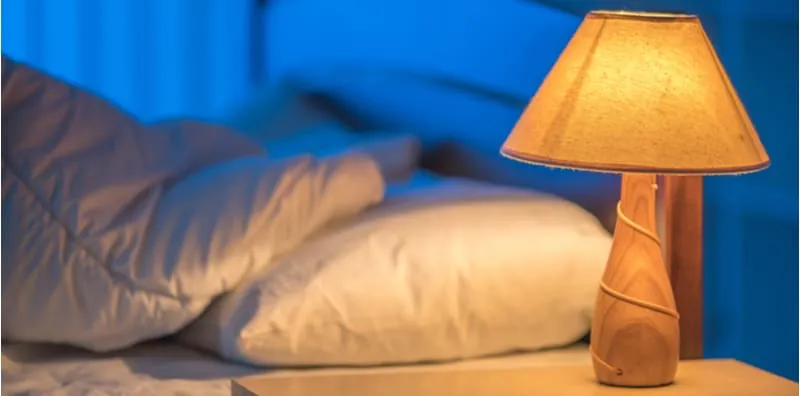 Ini Sebab Anda TAK Boleh Tidur Lampu Terbuka, Ia Punca 6 Masalah Kesihatan Ini!