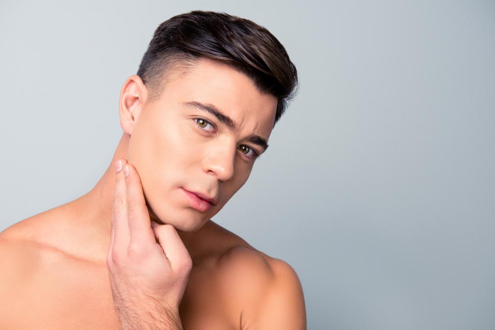 Waxing vs Shaving; Which One is the Best for Your Skin?