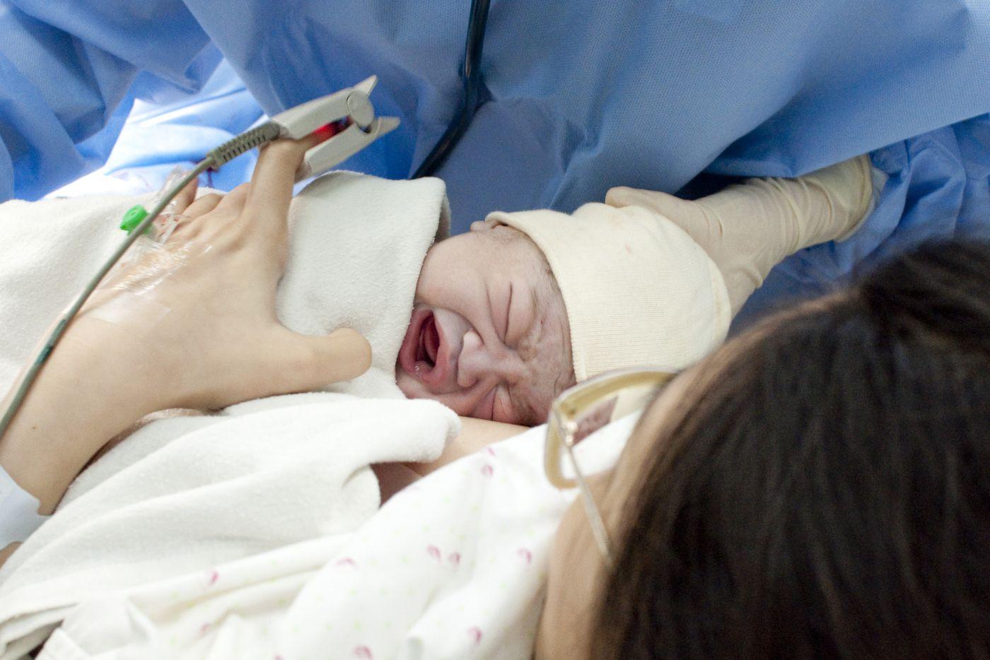 Apakah Pengalaman Bersalin Pilihan Anda: Adakah Normal Atau Caesarean?