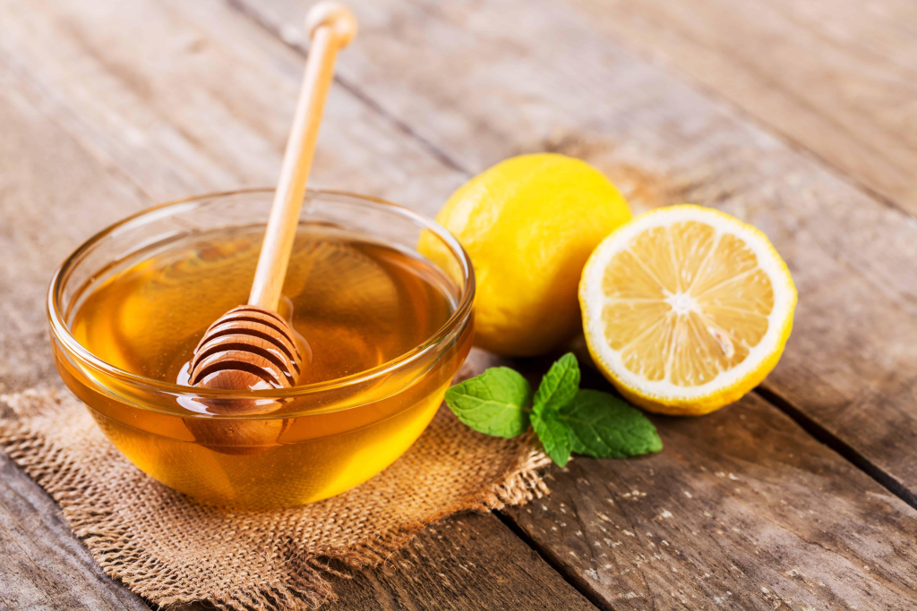Bibir dan Penjagaannya - lemon madu