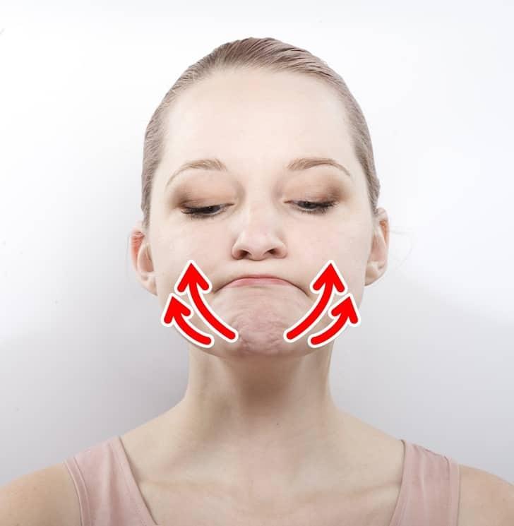 Pipi Bengkak dan Pipi Tembam Jangan Terkeliru - senaman chin ups