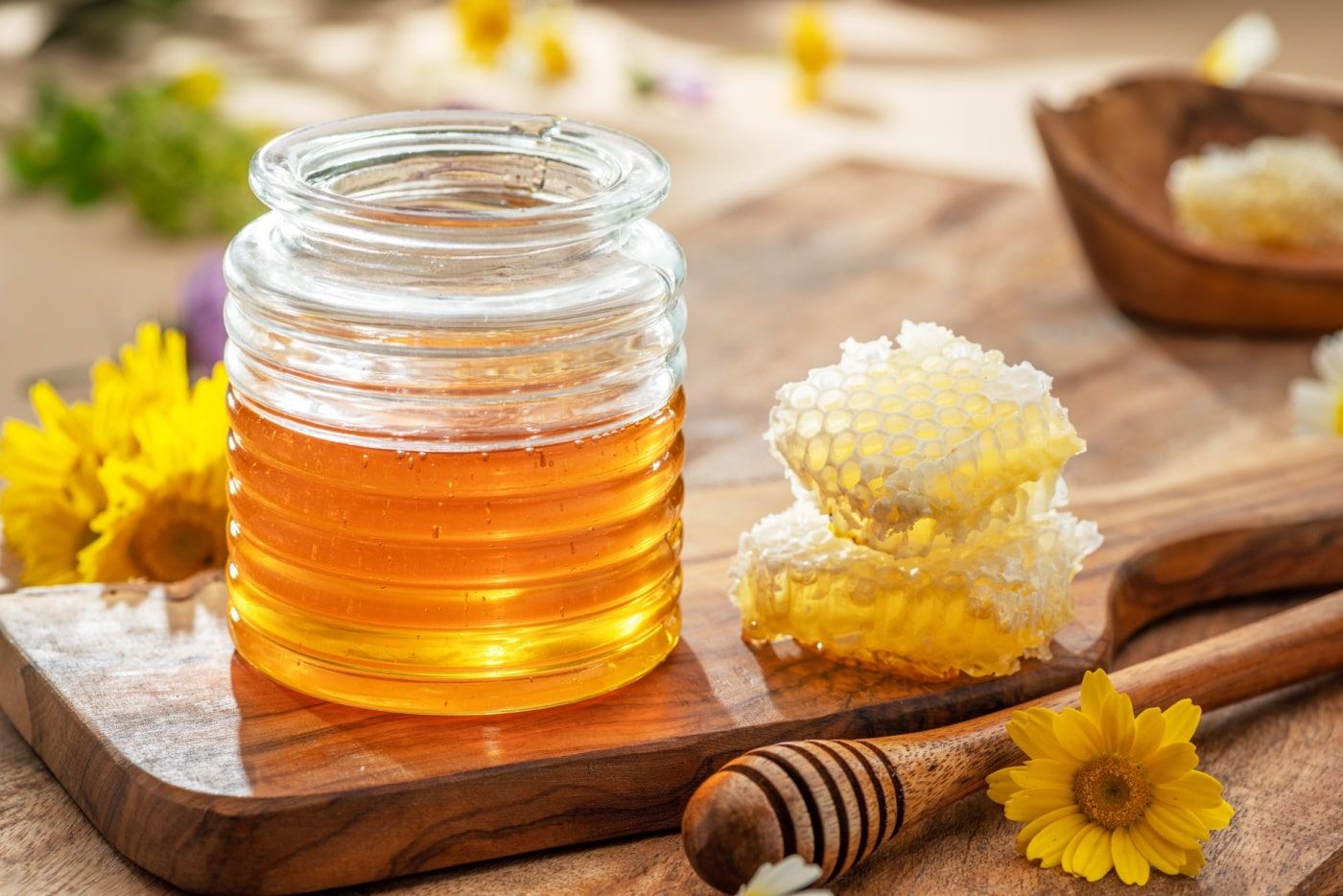 Selalu Dengar Tentang Kebaikan Sarang Lebah, Ayuh Ambil Tahu 7 Khasiatnya Ini