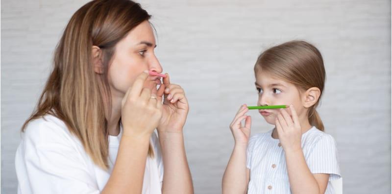 Anda Syak Si Manja Ada Speech Delay? Kenali 14 Tanda Ini DULU Sebelum Bawa Anak Ke Pakar