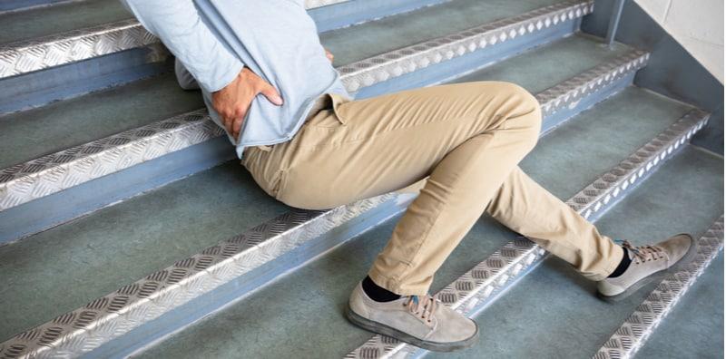 Betul Ke Jatuh Terduduk Boleh Sebabkan Tulang Retak Akibat Terlalu Rapuh?