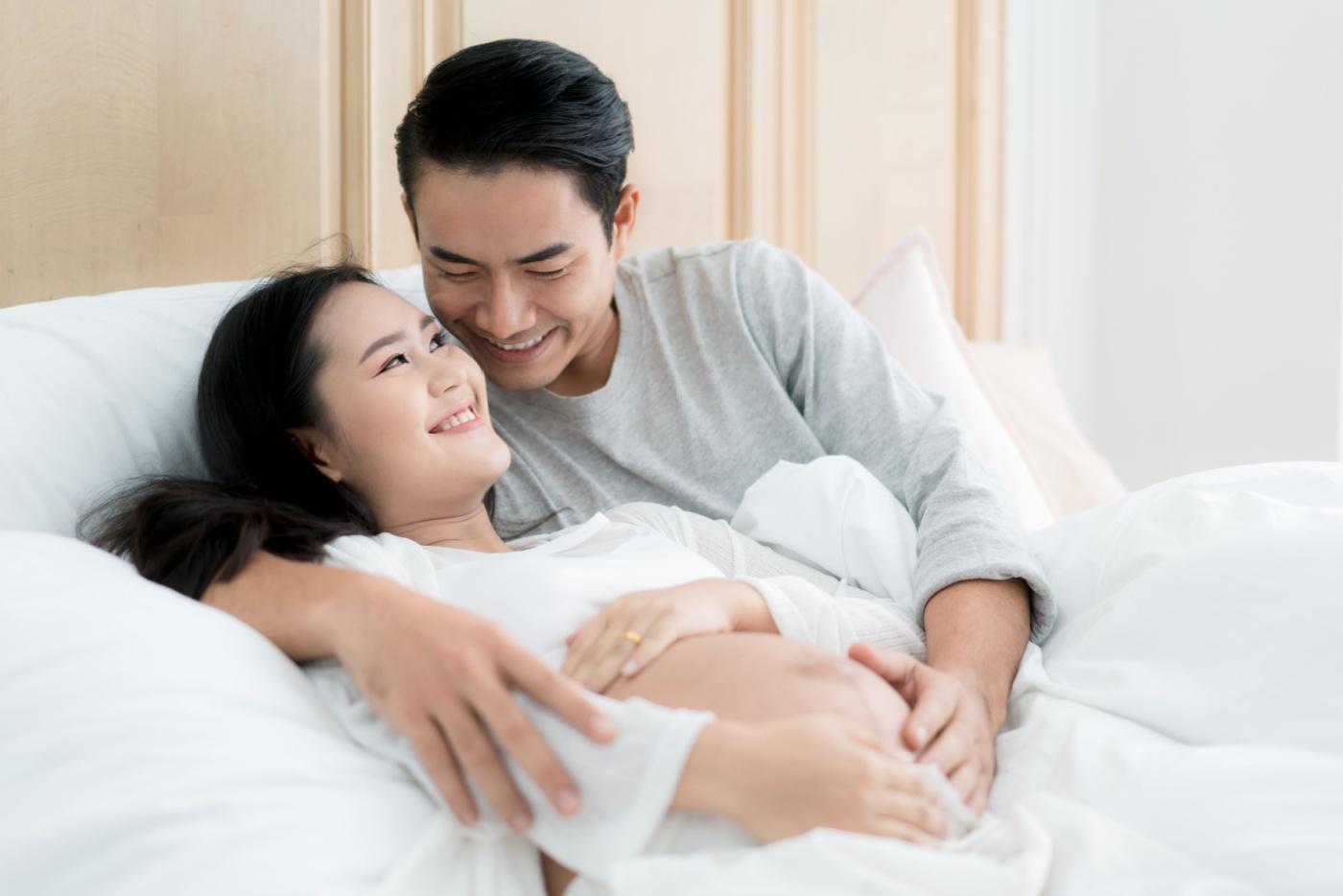Seks Dengan Pasangan TERBUKTI TIDAK Cepatkan Proses Kelahiran - Kajian