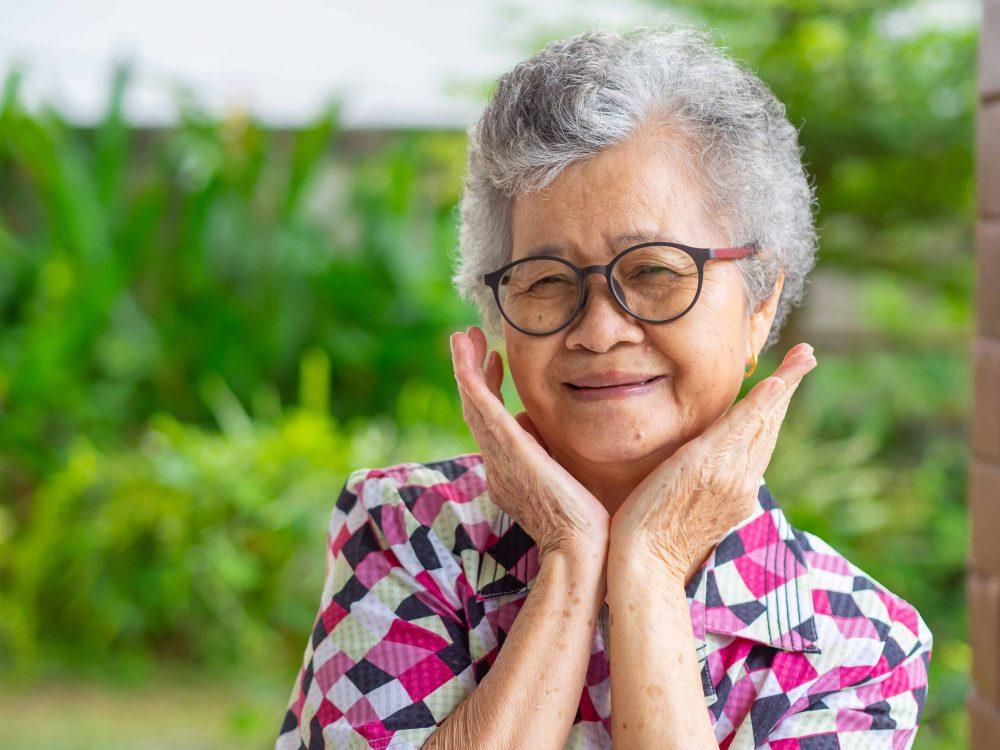 Betul Ke Semakin Tua Akan Lebih Bahagia? Ini RAHSIA Patut Anda Tahu!