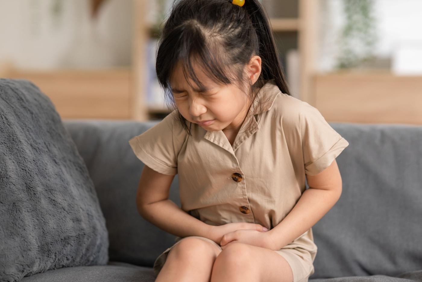 Anak Dapat Kencing Kotor Jika Berendam Dalam Buih Sabun, Betul Ke? Ada Lagi 8 Punca UTI Berlaku