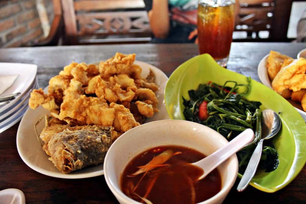 Betul Ke Kerap Makan Sayur Kangkung Boleh Ubati Wabak Virus COVID-19?