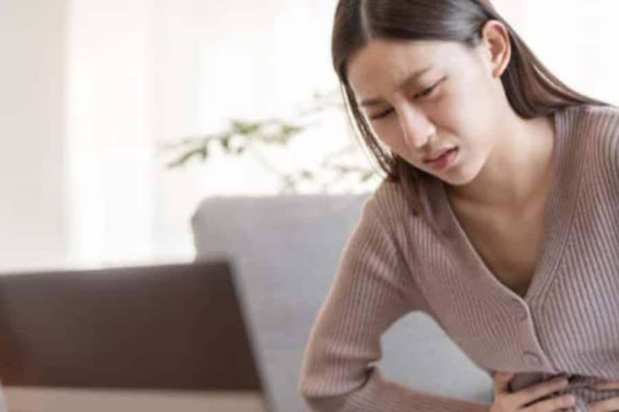 Jangan Abaikan 6 Tanda Ini, Anda Mungkin Terkena Gastritis (Gastrik Angin)!