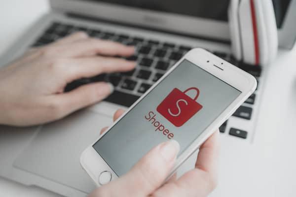 Usah Pentingkan Diri! Ini Sebabnya JANGAN Beli Barang Yang Tak Perlu Semasa COVID-19 Melanda