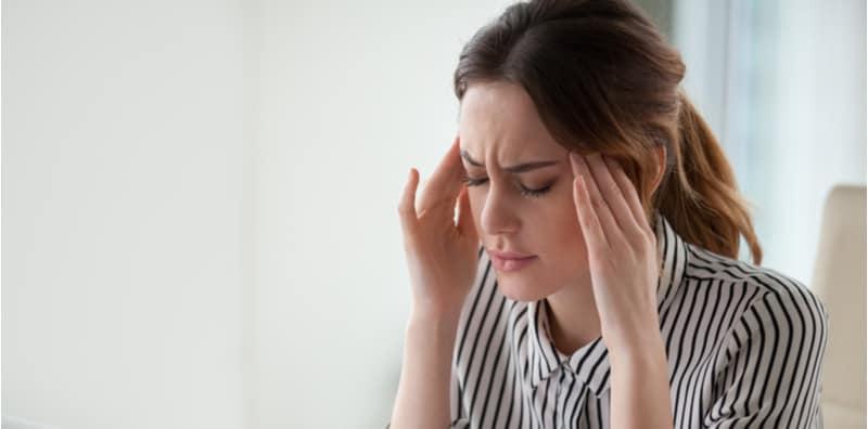 Kerap Diserang Migrain? Cuba Kenal Pasti 5 Perkara Ini Dalam Hidup Anda, Ia Boleh Cegah Migrain!