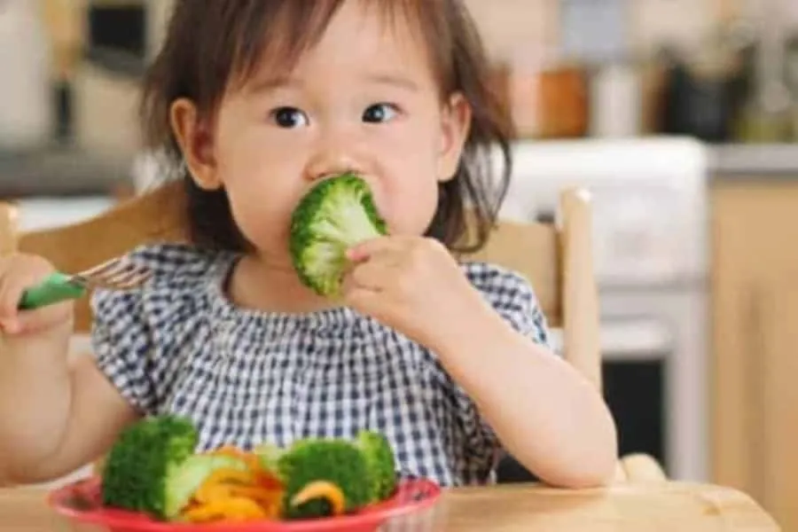 Najis Bayi Warna Hijau Sebab Susu Ibu Cair? Ini 9 Punca Sebenarnya!