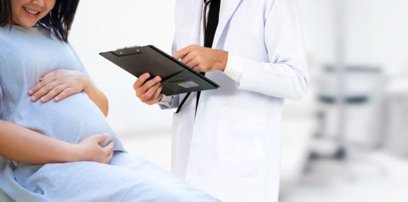 Bahaya Isteri Hamil Jika Suami Usia 40-an, Ada 5 Risiko Yang Anda Wajib Tahu!