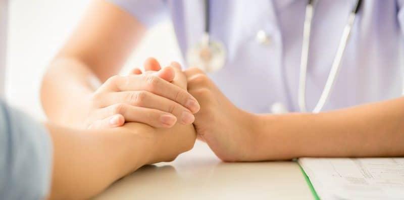 Jangan Tangguh, Ini 5 Sebab Anda PERLU Jumpa Pakar Sakit Puan Walaupun Semasa COVID-19!