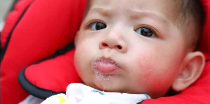 Air Liur Bayi Meleleh Tanda Mahu Tumbuh Gigi? ALERT Mak Ayah, Ada Bahayanya!