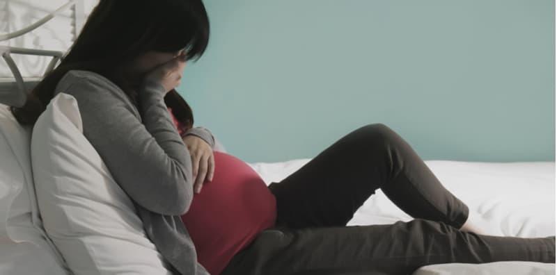 Mak Buyung Selalu Kemurungan? BAHAYA Bukan Pada Ibu Saja Tapi Juga Bayi