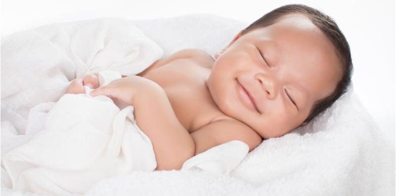 Bayi Tersenyum Masa Tidur, Adakah Sebab Mimpi Indah? Ibu Ayah Kena Tahu Ini