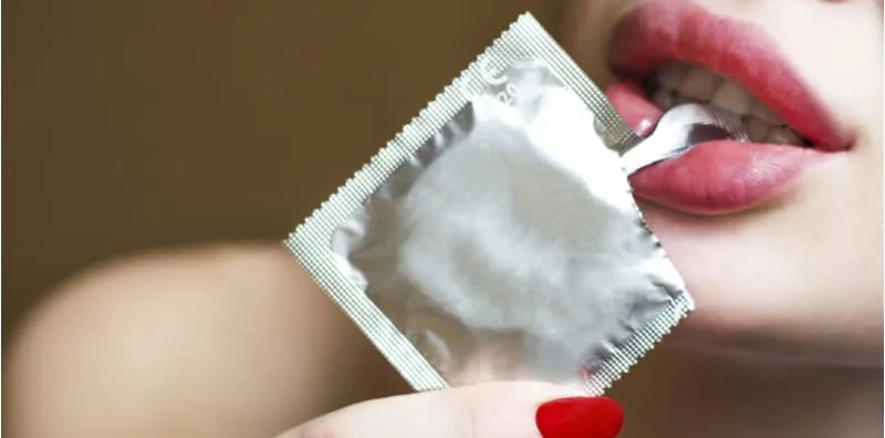 Siapa Kata Seks Oral Tidak Perlu Guna Kondom? Fikirkan Semula Lepas Baca Ini...