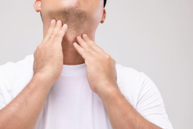 Leher Masih Bengkak Lepas 2 Minggu? Jangan Abaikan – Ini Amaran Awal Kanser!