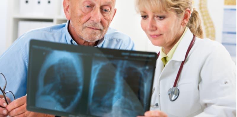 Pneumonia Atau Bronkitis, Mana Satu Lebih Berbahaya Untuk Paru-paru Anda?