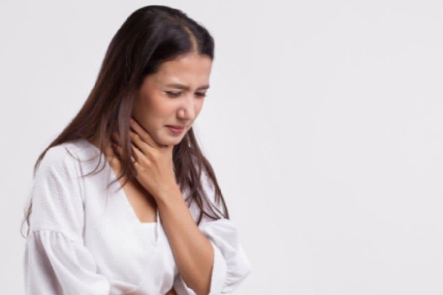 5 Petua Hilang Sakit Tekak Hanya Dari Rumah, Beberapa Kali Cuba Sudah Sembuh!