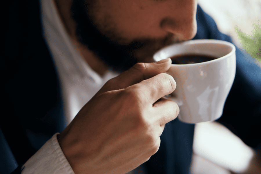 Elak Jenis Makanan Dan Minuman Ini Jika Tekak Rasa Perit Dan Gatal!