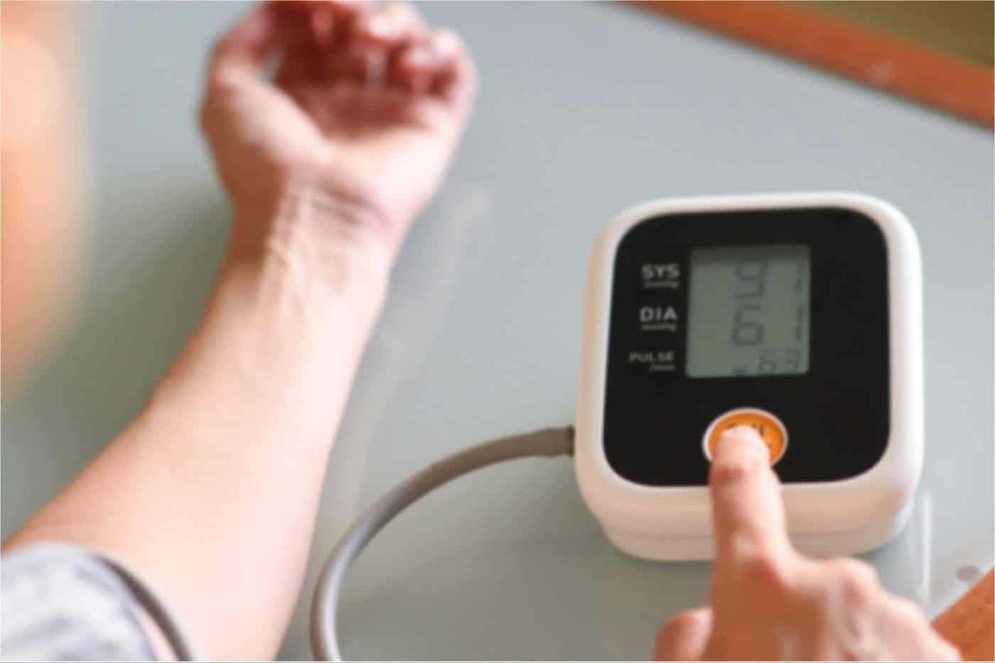 Periksa 'Blood Pressure' Di Rumah, Ini 5 Tip Penting Beli Alat Tekanan Darah!