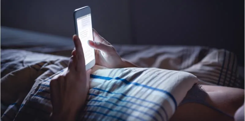 Dalam Banyak-Banyak Gangguan Tidur, 'Sleep Texting' Paling RARE! Mungkin Anda Pernah Alaminya!