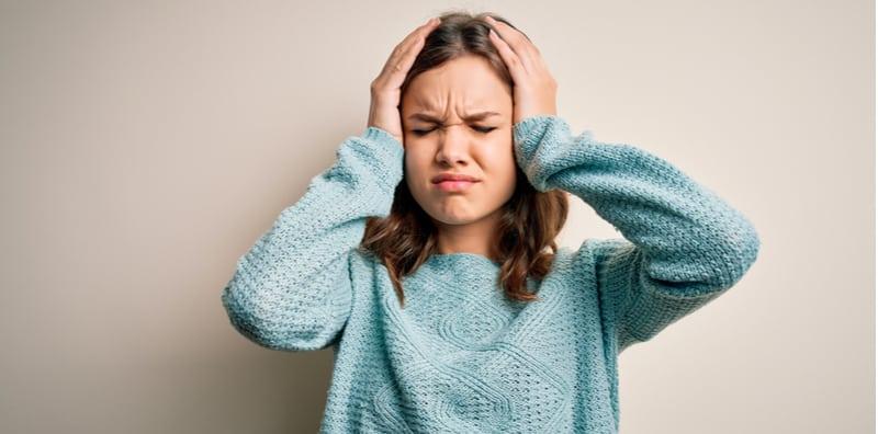 Wanita Berisiko Sakit Kepala 2x Ganda Berbanding Lelaki? Ini Angkara Hormon Tak Seimbang!