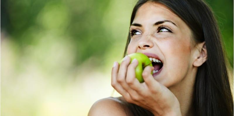 Buah Epal Bukan Saja Bagus Untuk Kesihatan, Orang Nak Kurus Pun Boleh Amalkannya!