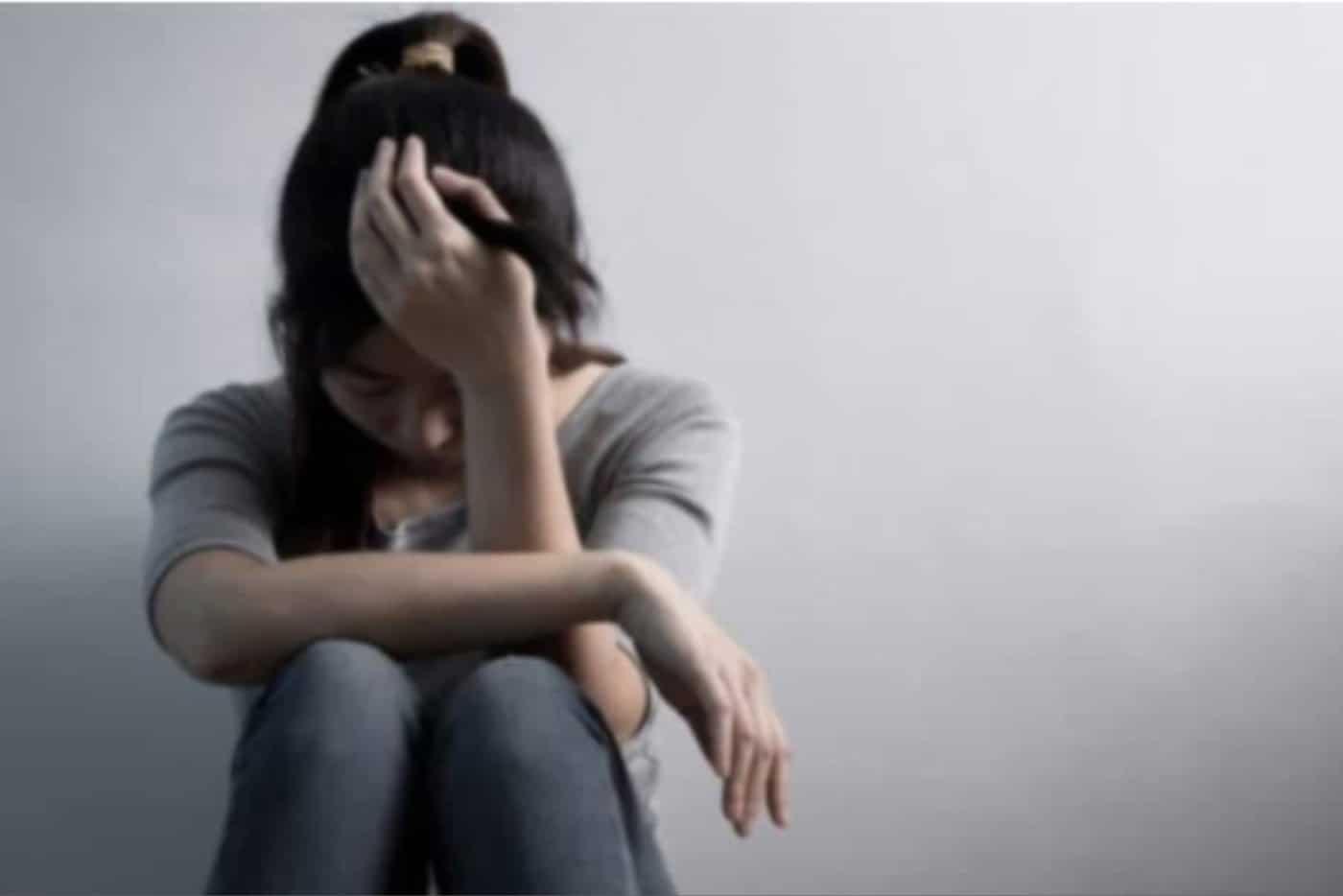 6 Jenis Kemurungan Yang Bukan Hanya Seksa Emosi, Malah Fizikal Individu!