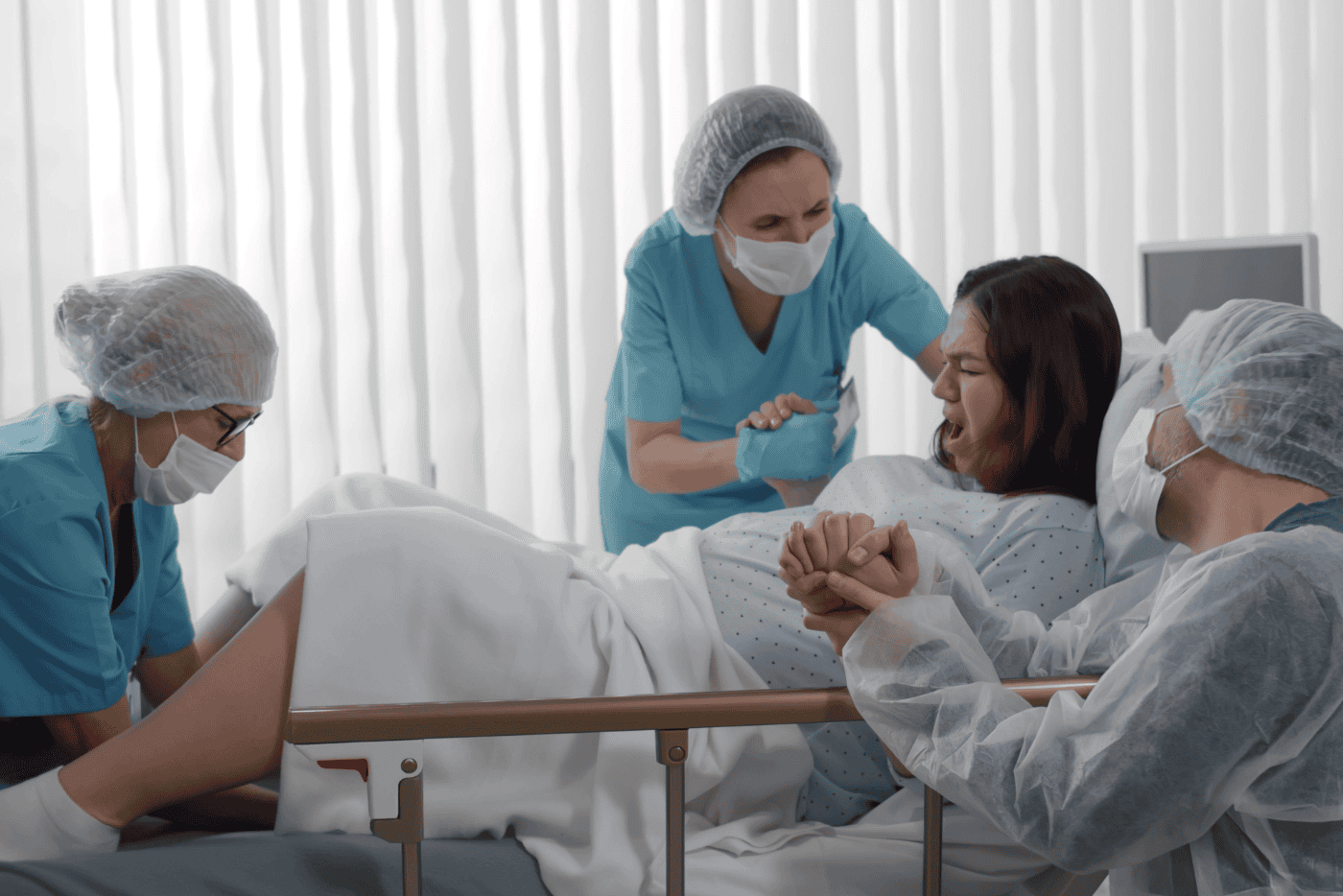 Berdebar Nak Masuk Bilik Bersalin? Ibu Kena 'Prepare' Hadapi Kontraksi Sebelum, Semasa & Lepas Bersalin!