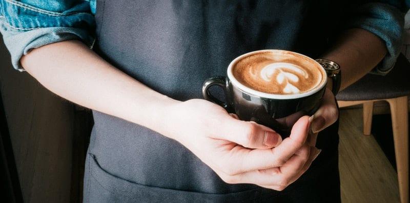 Coffee Lover Di Luar Sana, Kopi Boleh Sebabkan Gigi Sensitif! Ada 5 Tip Untuk Atasinya