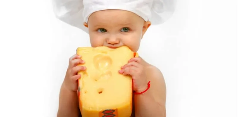 Anak Gemar Makan Keju Tapi Ibu Tahu Tak Berapa Banyak Si Kecil Boleh Makan Sehari?