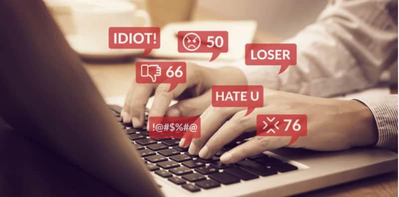 Dah Muak Dengan Toksik Media Sosial? Tak Perlu Padam Akaun, Amalkan 5 Perkara Ini!