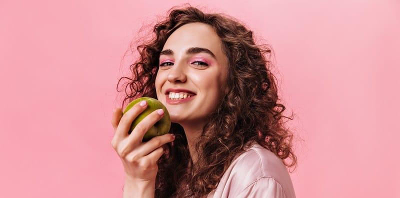 Tak Suka Jumpa Doktor? Makanlah Epal Hijau Setiap Hari Untuk Elak Penyakit Jantung!