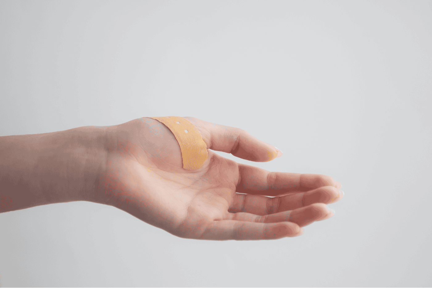 Kalau Ada Luka Kecil, Adakah Lebih Baik Untuk Balutkan @ Biarkan Sahaja?