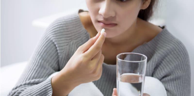 Jangan Bergantung Pada Antibiotik Jerawat, Ada Risiko Yang Harus Anda Tahu!